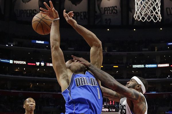 Prštalo između Klipersa i Dalasa: Napaljeni Džordan želeo osvetu Maveriksima i dobio je! (VIDEO)