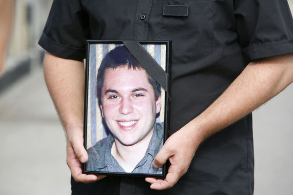 Protest na Brankovom mostu u 18h zbog sramne presude Milićevu!