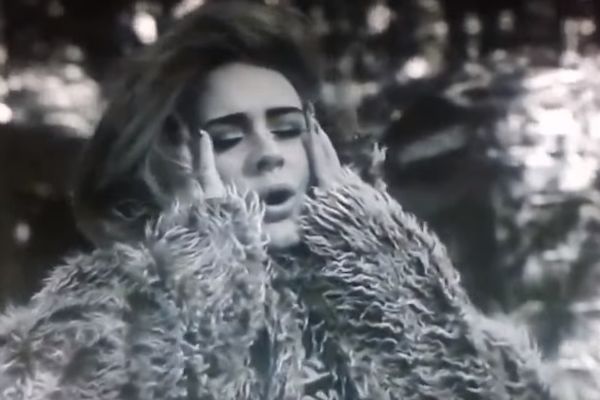 Najbolje čuvana tajna svetske muzike: Adel zapravo očajno peva! (VIDEO)