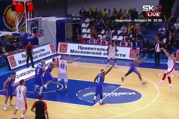 Luda trojka Jovića sa jedne noge u poslednjoj sekundi napada! (VIDEO)