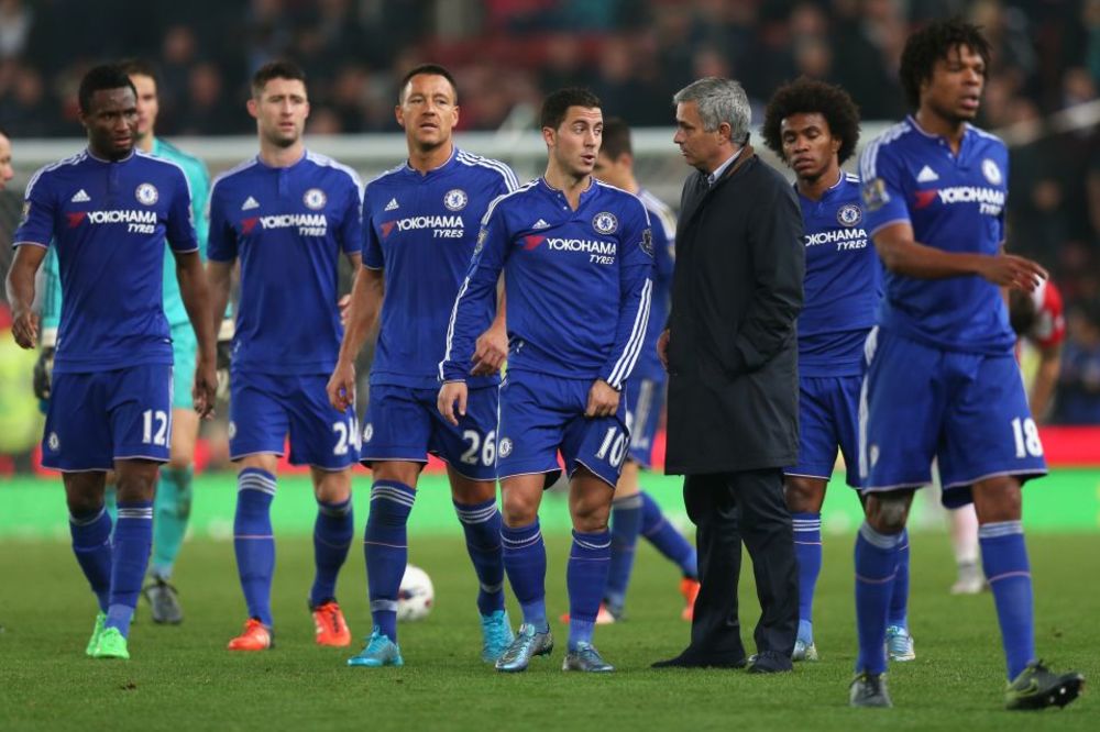 I on gura kola nizbrdo: Evo zbog čega je Azar jedan od najvećih krivaca za raspad Čelsija! (FOTO)