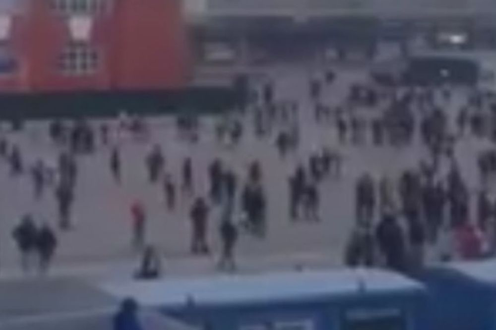 Tuku se kad god mogu: Novi žestok okršaj ruskih huligana! (VIDEO)