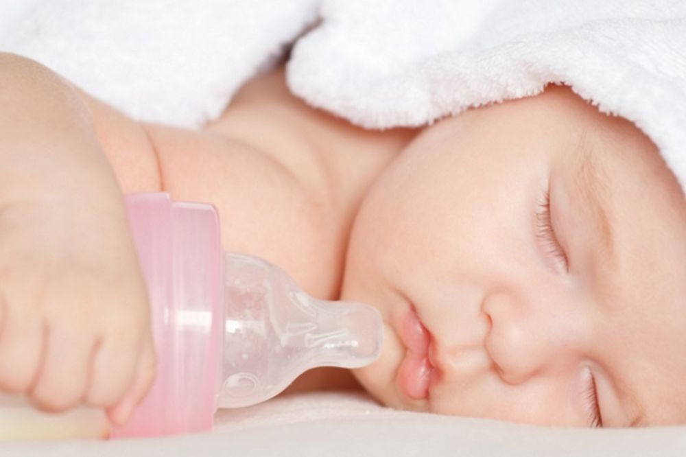 Prodaju mleko za bebe, a rok trajanja davno istekao! (FOTO)