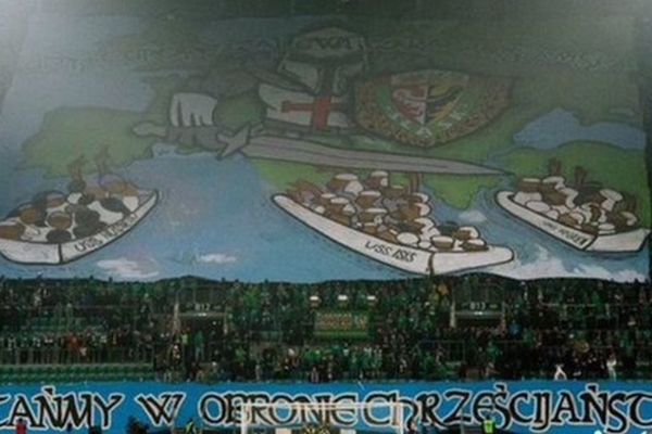 Šetalica poljskih navijača: Islam se neće širiti Evropom! (FOTO) (VIDEO)