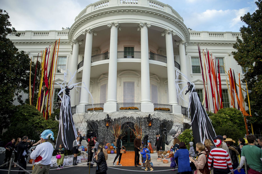Verovali ste da u Belu kuću ulaze najbolji? Grdno ste se prevarili! (FOTO) (VIDEO)