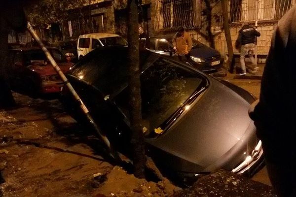 Nakon potopa na Vračaru, Autokomanda i Karađorđeva pod vodom! (VIDEO)