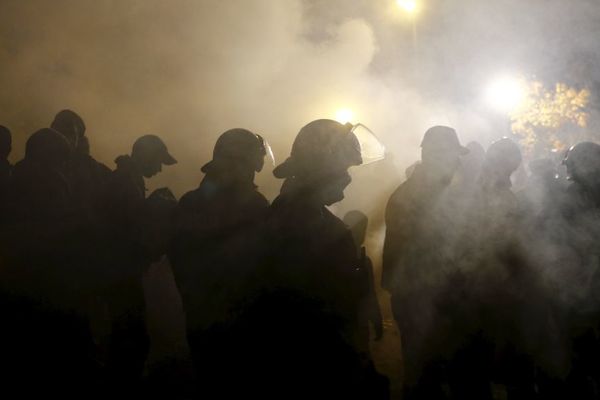 Grčka policija privela srpske i hrvatske huligane sa palicama, drogom i kokainom! (FOTO) (VIDEO)