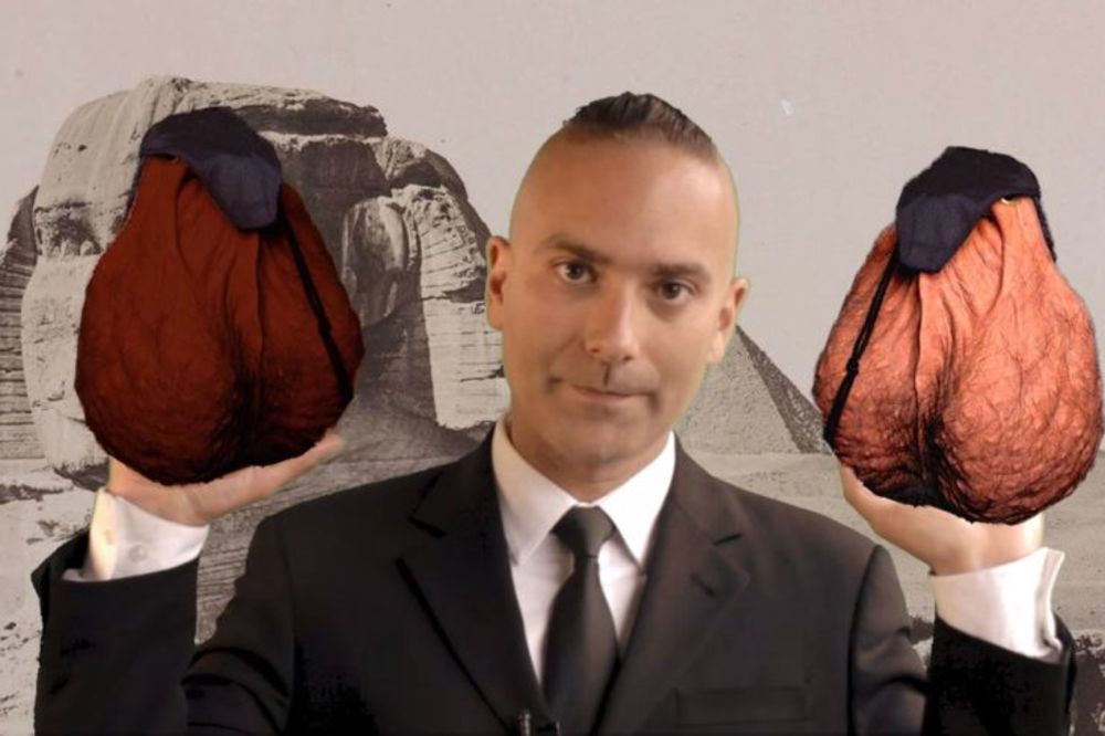 Do ja*a! Ranac kakav do sada niste videli! (FOTO) (VIDEO)