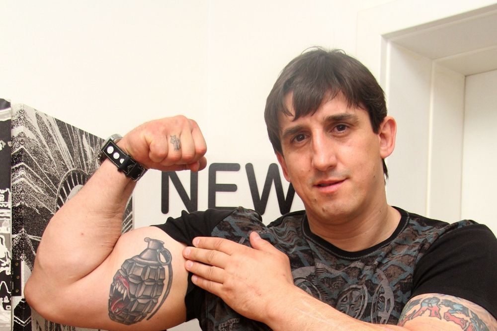 Kristijan Golubović priveden: Udario Jelenu Milošević i polomio joj nos! (FOTO)