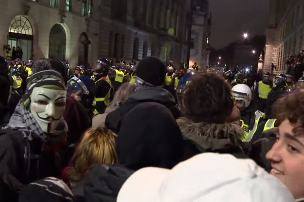 Marš milion maski: Anonimusi okupirali svetske metroplole! (FOTO) (VIDEO)