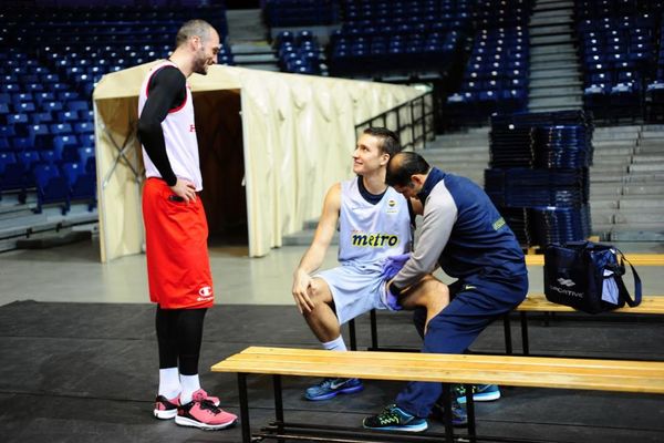 Kome od igrača Fenerbahčea se Simonović obradovao i kome je poručio: Vidimo se? (VIDEO)