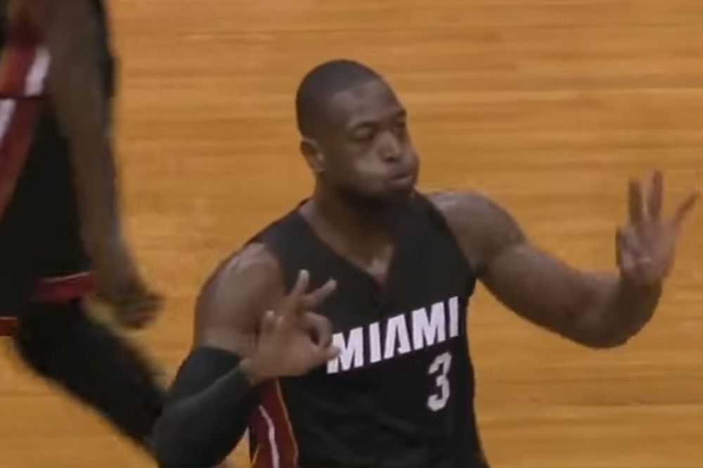 Bjelica nije mogao da veruje šta je Dvejn Vejd pogodio u poslednjoj sekundi poluvremena! (VIDEO)