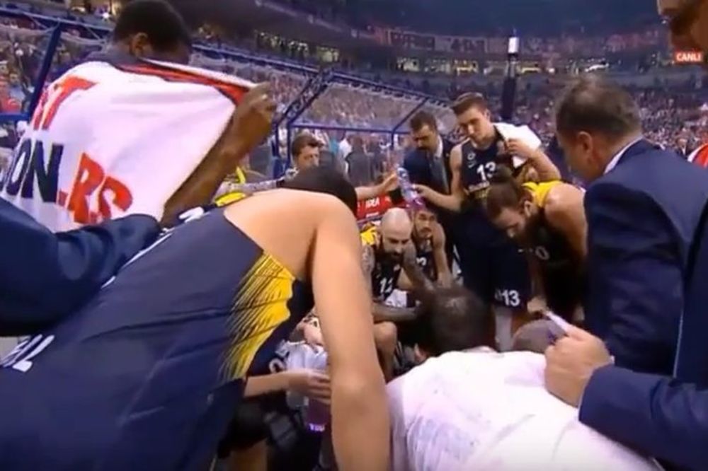 Kada Željko Obradović nacrta akciju, lagani poeni su zagarantovani! (VIDEO)