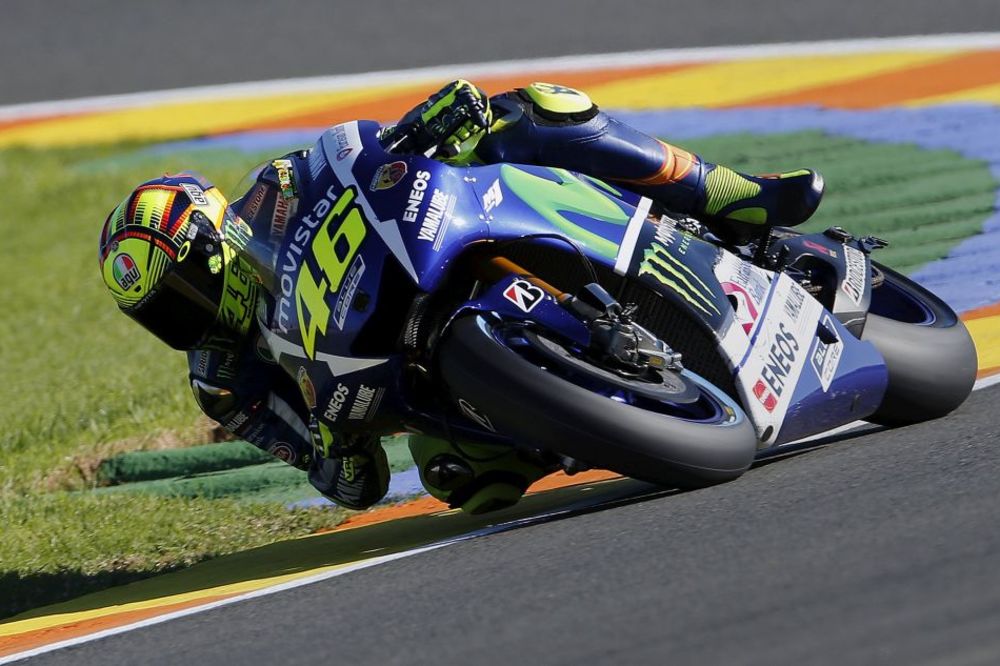 Doktore, ovo ne sluti na dobro! Rosi pao u kvalifikacijama dan pre "trke veka"! (VIDEO)