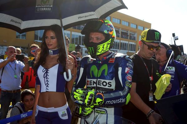 Rosi nije napravio podvig do kraja: Lorenco pobedio u trci veka i osvojio šampionsku titulu! (VIDEO)