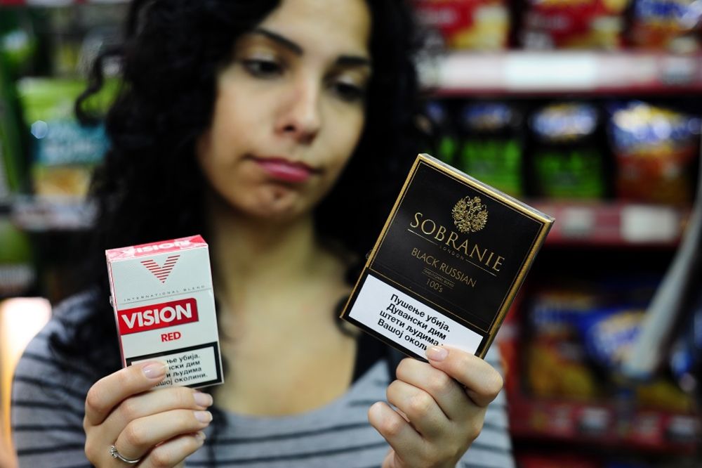 Pušili smo za vas: Ovo je najjeftinija cigareta u Srbiji! (FOTO)