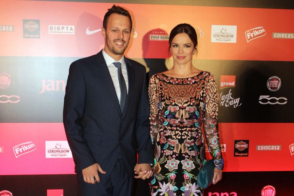 Zna se ko vodi glavnu reč: Severina Malom Kebi zabranila prijateljice na svadbi! (FOTO)