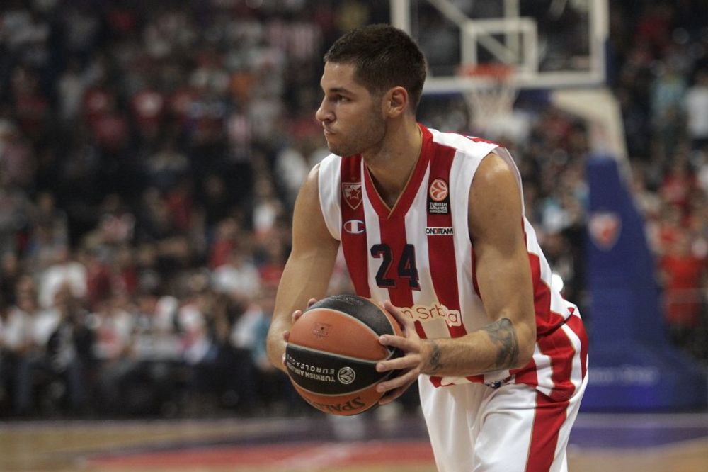 Jovićevo buđenje u Skoplju: Kada je imao loptu ili je poentirao ili je asistirao! (GIF)