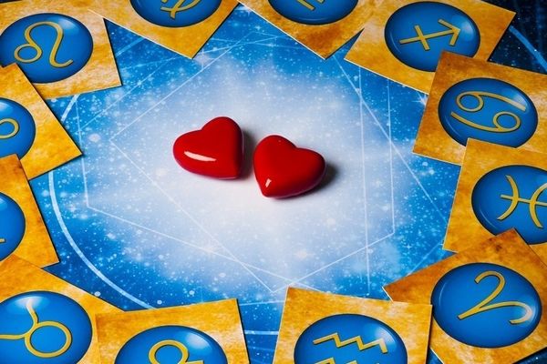 Hoćete da se venčate u novembru? Pogledajte da li vam je horoskop naklonjen! (GIF)