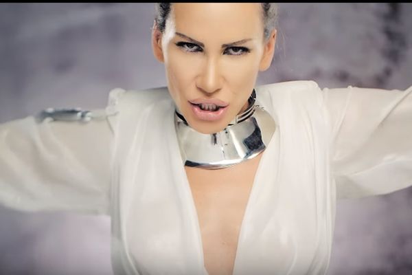 Nikolija smršala 20 kila i izvadila silikone! Izgleda kao kostur! (FOTO)