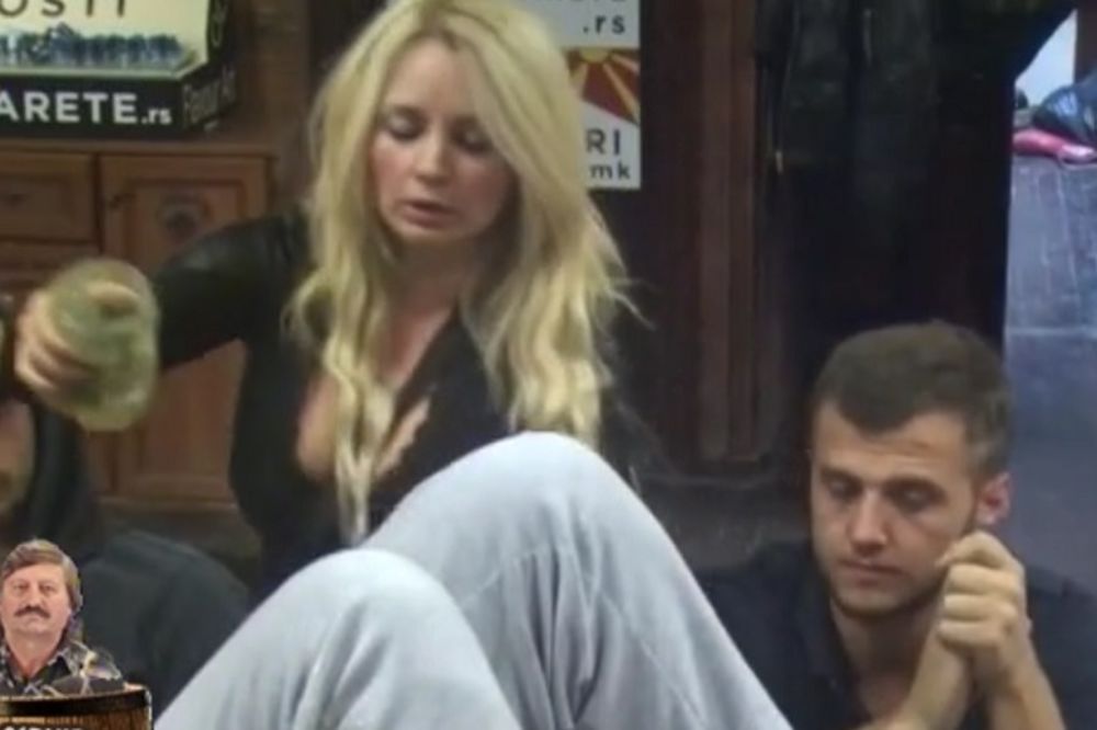 Novi incident: Čupanje na Farmi! (VIDEO)