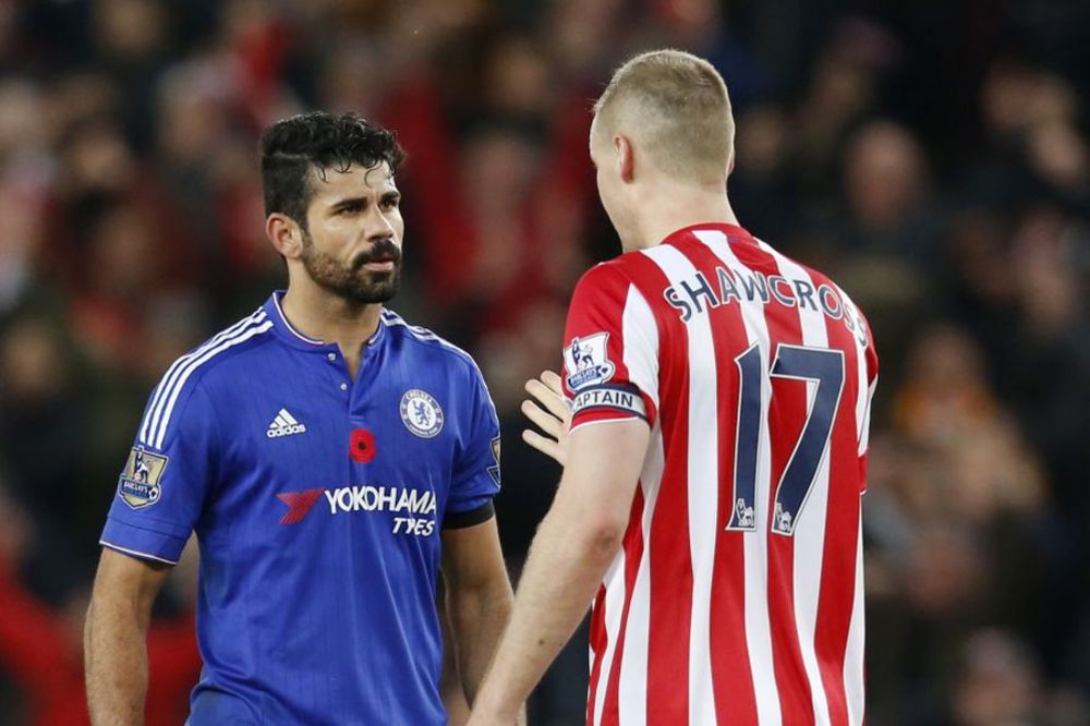 Za dobrobit svih na terenu fudbaler Stouka kupio dezodorans! (FOTO)