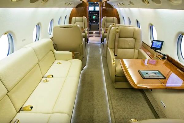 Šta je Ronaldu problem da iskešira 19 miliona evra i kupi avion? (VIDEO)