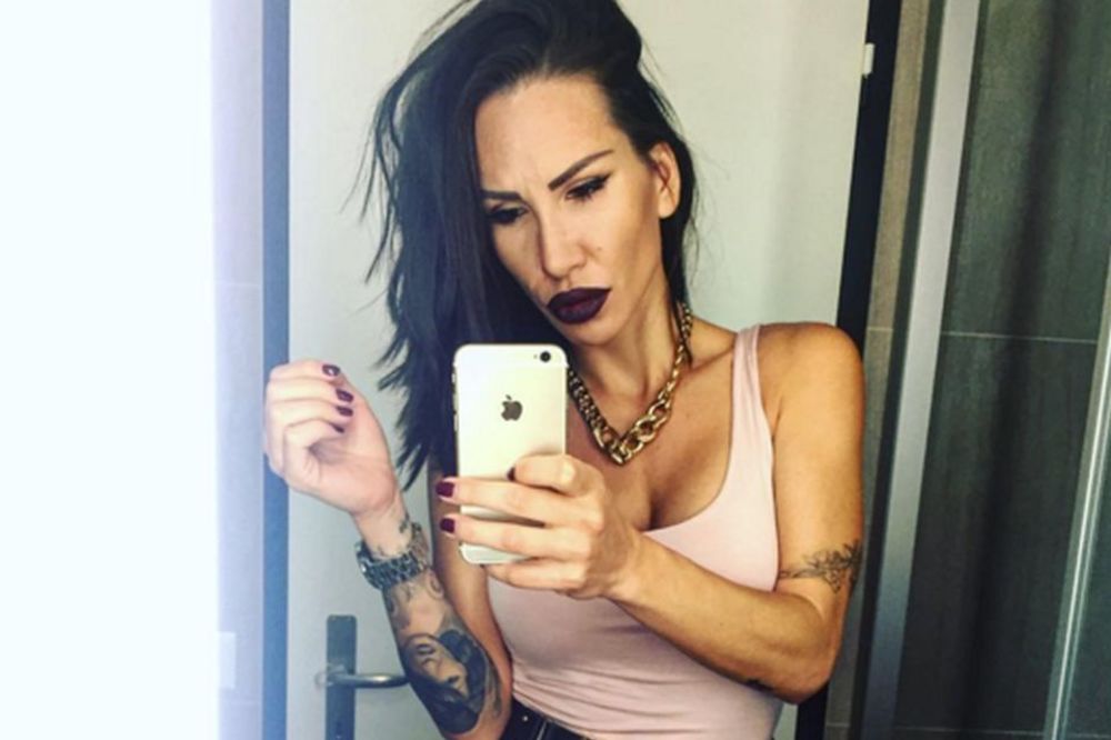 Kad je Nikolija bila mala, a Vesna Zmijanac ribetina! Ovako je bilo pre 20 godina! (FOTO)