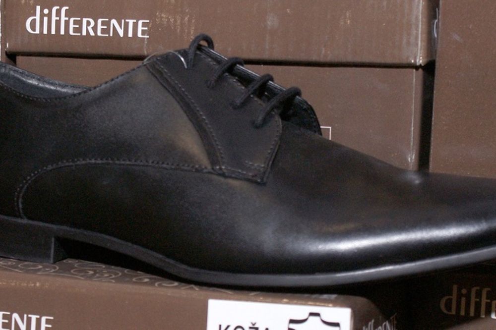 Smejurija: Pogledajte kako izgleda potvrda o reklamaciji na cipelu