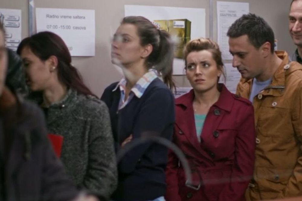 Kad su Andrija i Anđelka na šalteru, desi se nešto urnebesno! (VIDEO)