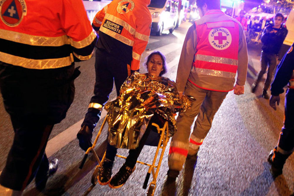 Da li je ovo najstrašniji video haosa u Francuskoj?