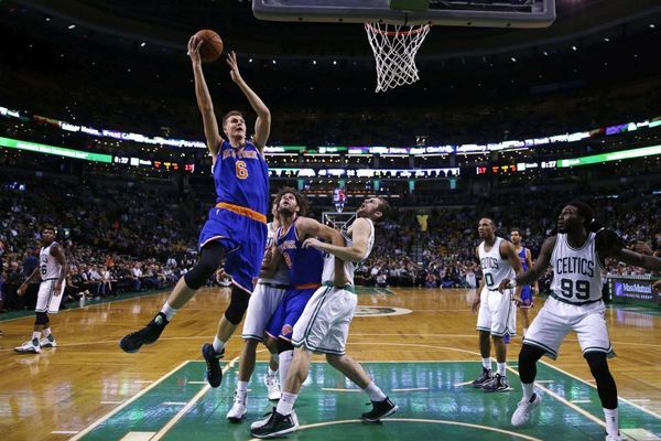 Ko se zadnji smeje... Porzingis je na ovaj način zapušio usta navijačima Niksa (GIF)