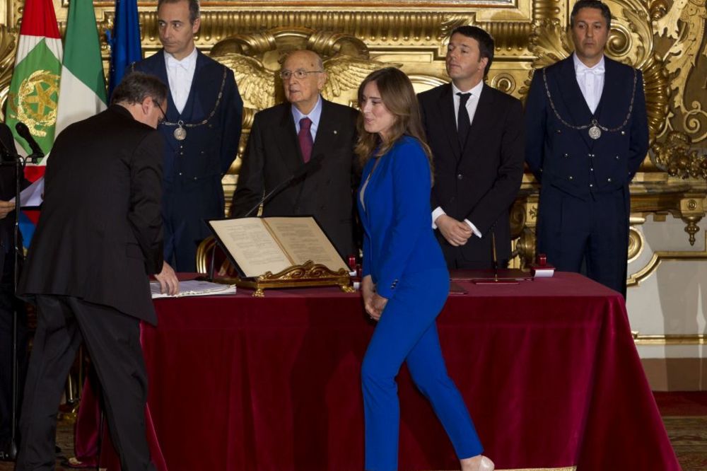 Srpski odbojkaš zaveo italijansku ministarku! Apenini bruje o aferi najseksi evropske političarke! (FOTO) (VIDEO)