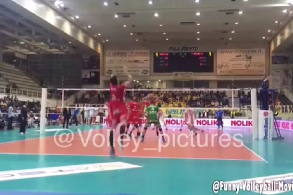 Da li je ovo najgori odbojkaški servis ikada i to na meč loptu za protivnika?! (VIDEO)