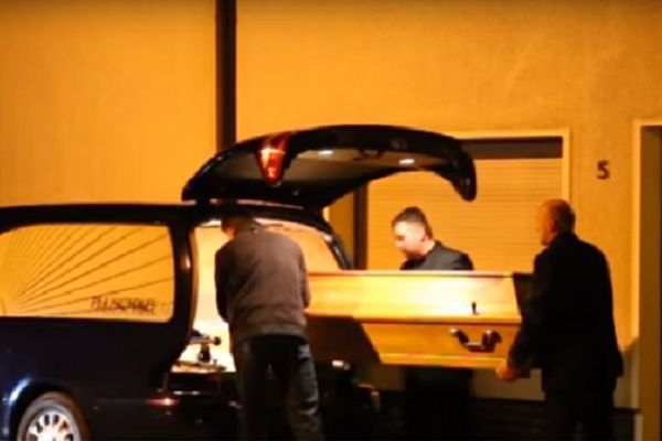 Monstrumi! Majka ubila osam beba, a muž joj pomogao! (VIDEO)