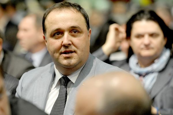 Posle vazduplohova, Babić otkrio novu granu prava! (FOTO) (VIDEO) (MEME)