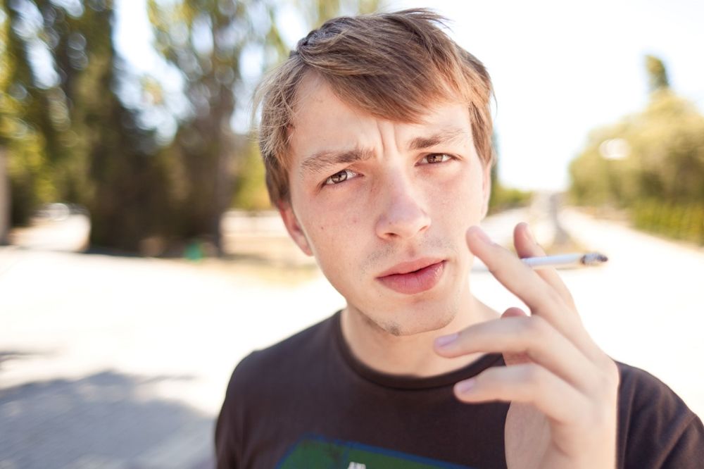 Popušimo milione: Znate li koliko svakog dana Srbi daju na cigarete? Brojka je šokantna!