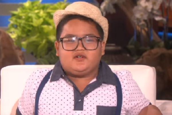 Neviđena interpretacija Bijonse: Preslatki buckasti dečko pokidao svojim performansom! (VIDEO)