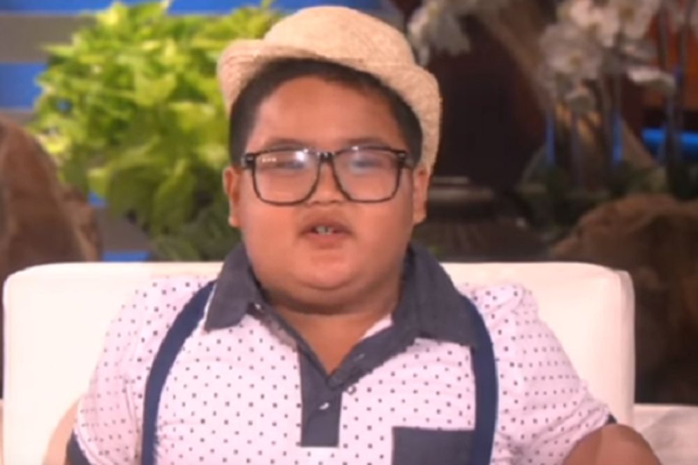 Neviđena interpretacija Bijonse: Preslatki buckasti dečko pokidao svojim performansom! (VIDEO)