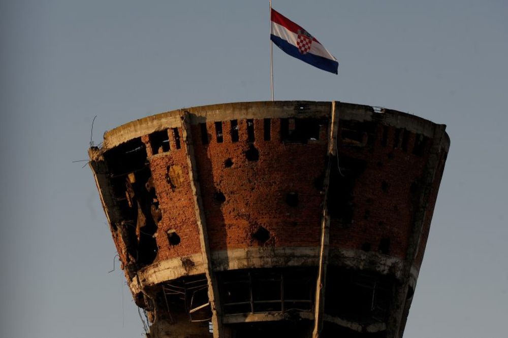 24 godine od pada Vukovara: Mesto na kome se krvavo raspadala Jugoslavija (FOTO) (VIDEO)