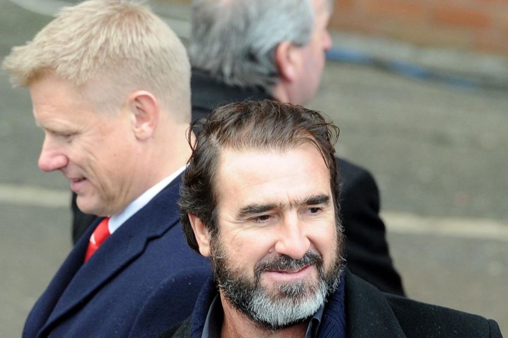 I legenda Junajteda slavi rođendan: Kada su svi već videli loptu u mreži, on je... (GIF)