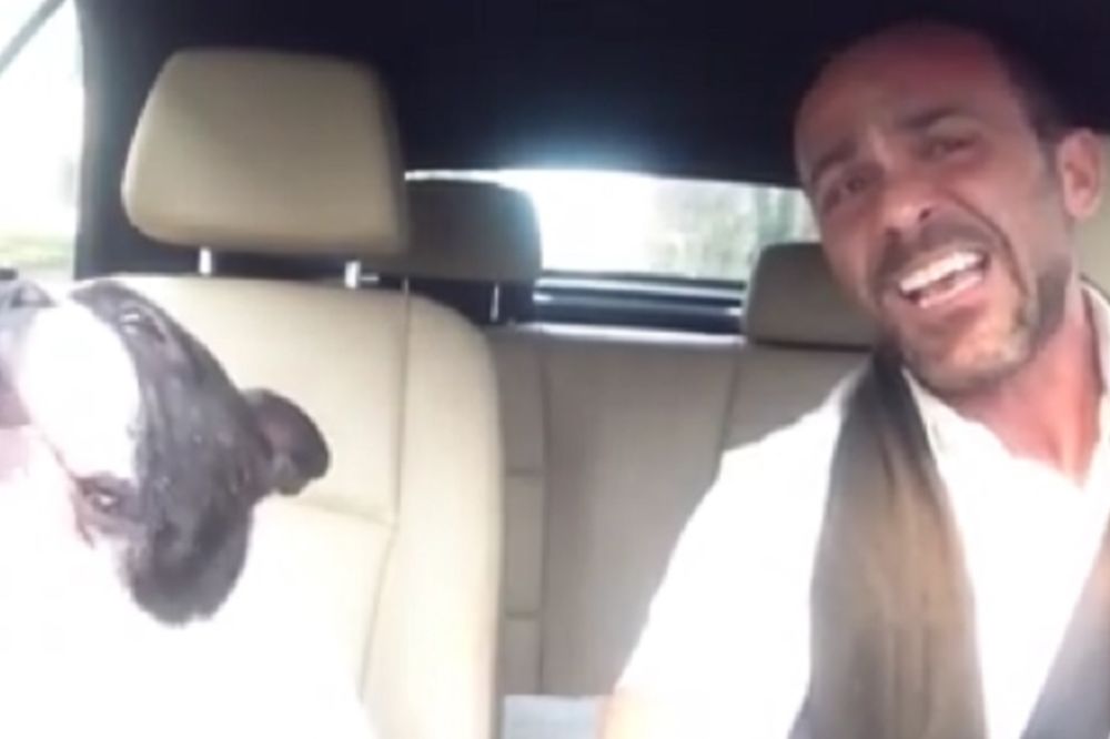 Duet psa i njegovog gazde zapalio je internet! Da li je obrada bolja od originala? (VIDEO)