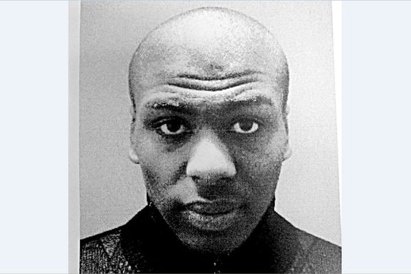 Ekspert za eksploziv umešan u napade u Parizu predao se francuskoj policiji (FOTO)