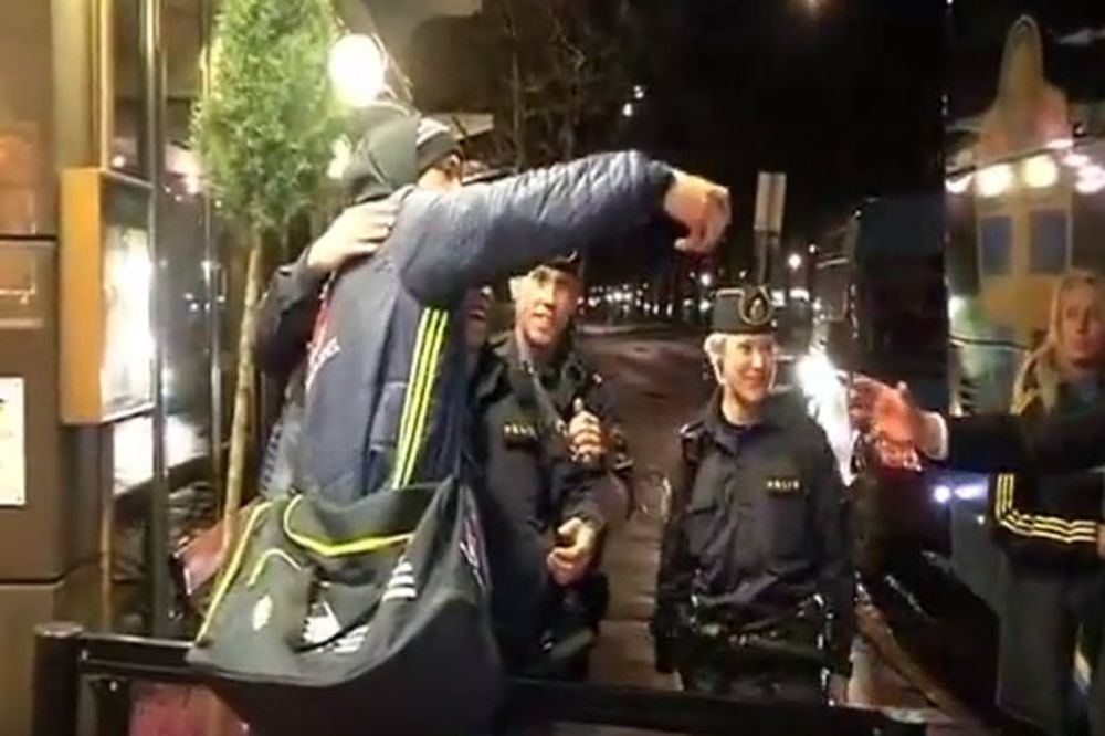 Ibrahimovića na aerodromu dočekala policija sa određenim zahtevom! (VIDEO)