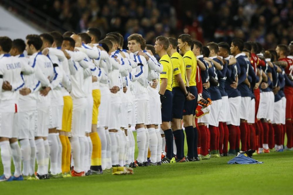 Utakmice Premijer lige ovog vikenda počeće na veoma neuobičajan način! (VIDEO)