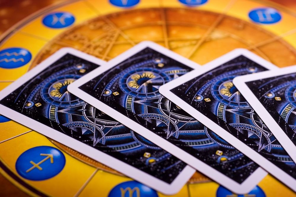 Lavovi, oprez! Partner je nanjušio da sa vama nešto nije u redu (GIF)