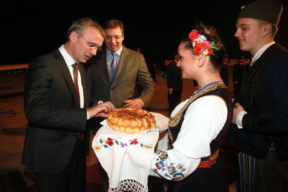 Stoltenberg: Žalimo za svakom civilnom žrtvom u bombardovanju Srbije!