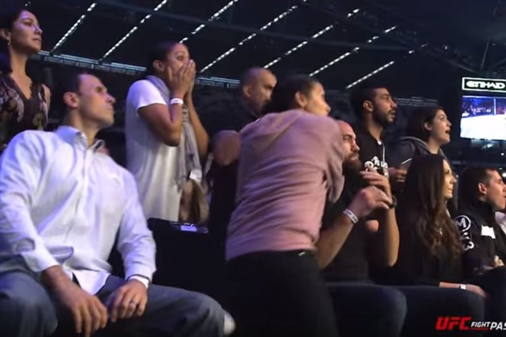 Od optimizma do šoka i neverice: Kako je porodica Ronde Rouzi doživela njen nokaut (VIDEO)