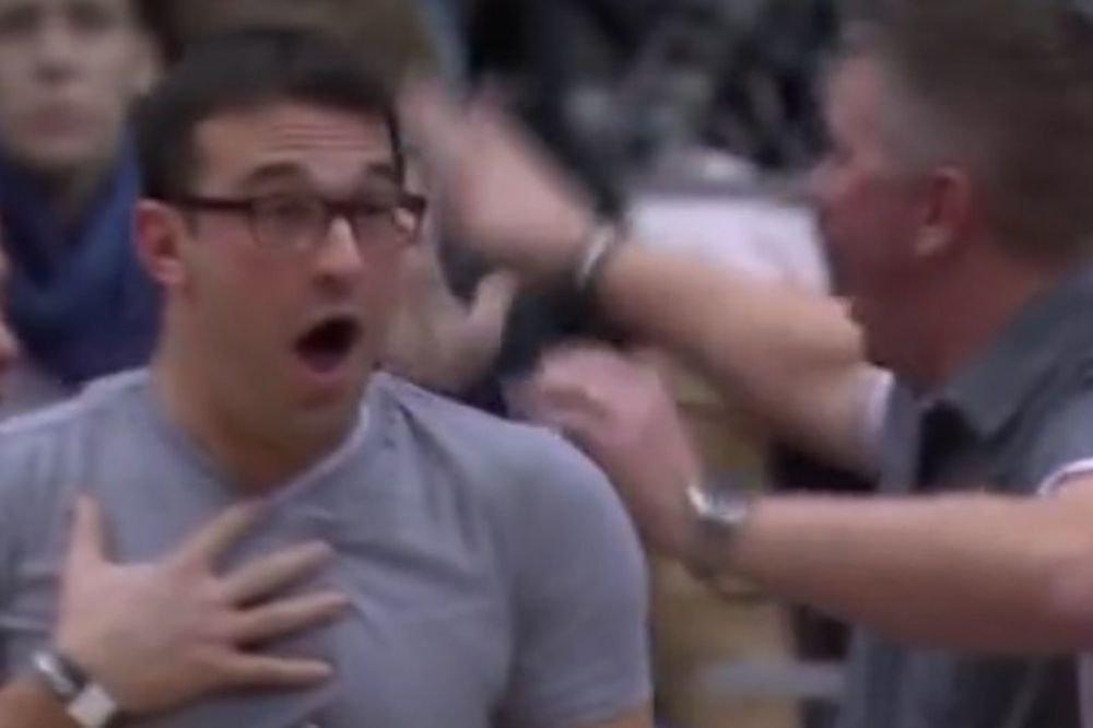 Jedno zakucavanje u NBA ligi ostavilo je navijače u totalnoj neverici! (VIDEO)