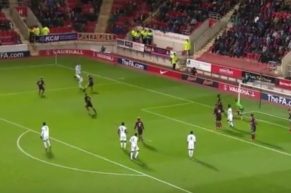 Da li je ovo najbolja akcija posle kornera ikada? (VIDEO)